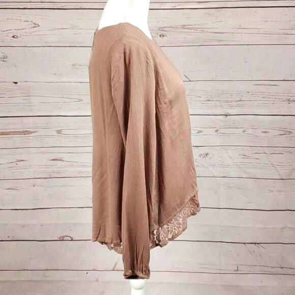 Onetheland, Mauve Peek a Boo Back Top, Medium - Picture 7 of 10